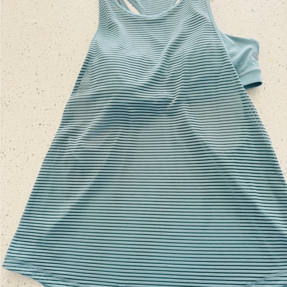 Lululemon Shear Striped Tank w/built in Bra 4
